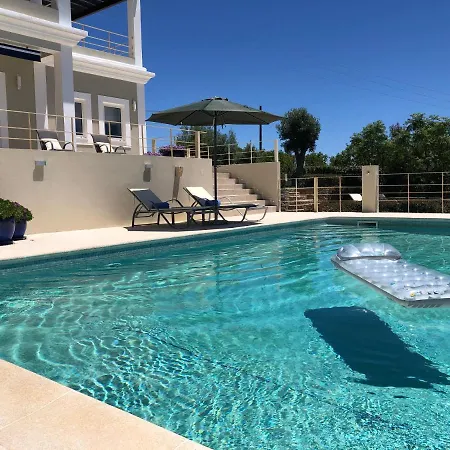 Mar De Luz Bed and Breakfast 4*